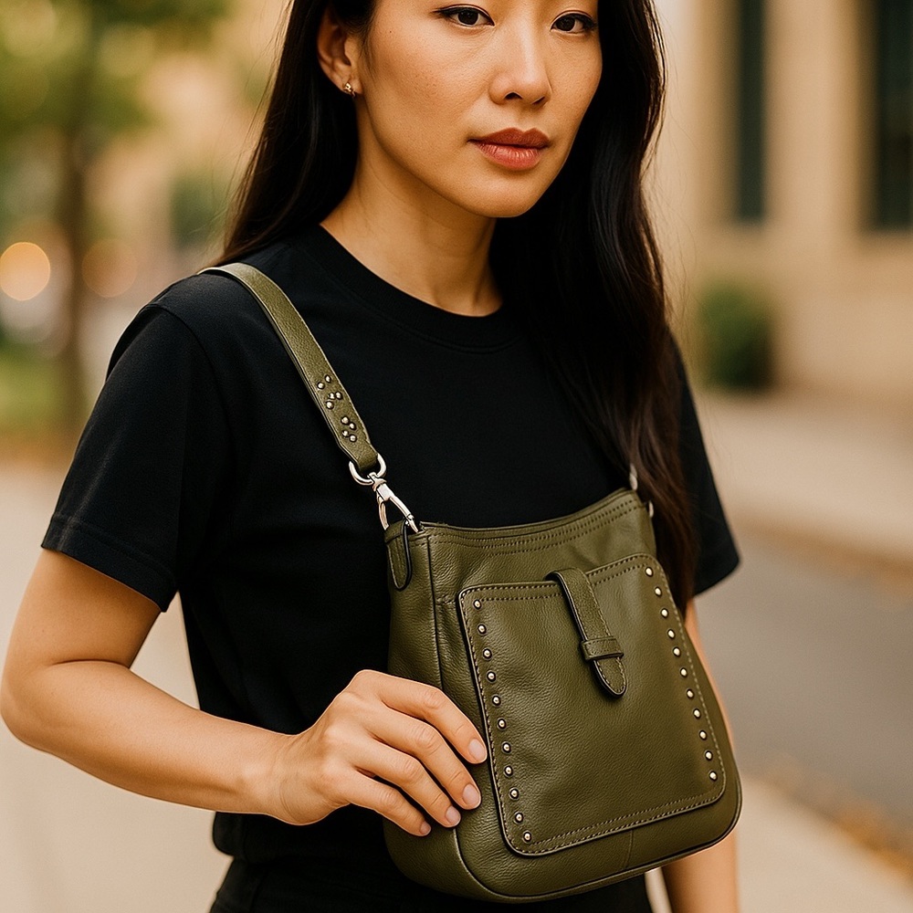 Libby Edelman Green Faux Leather Purse – Silver Accents, Lots of Storage